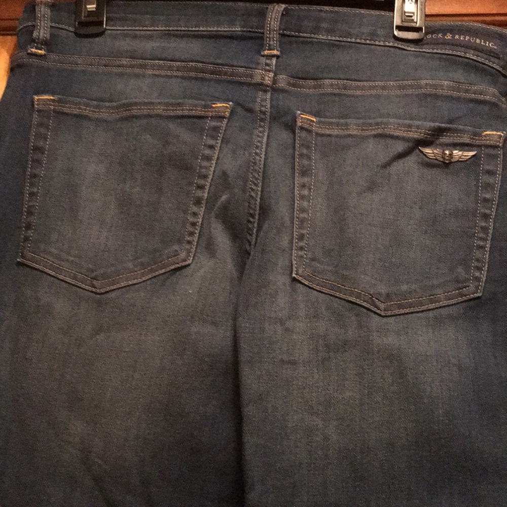 host pick 🎉🎉🎉🎉Rock and Republic jeans - Picture 4 of 6